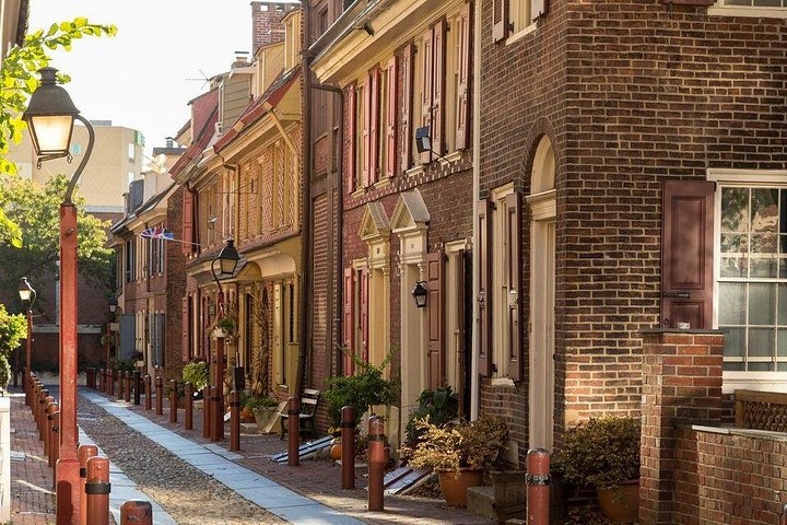 Utforsk Philadelphias historiske distrikt om natten på en unik vandretur med voksentema, foto 21 | wizardtrip