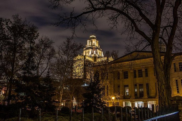 Utforsk Philadelphias historiske distrikt om natten på en unik vandretur med voksentema, foto 23 | wizardtrip