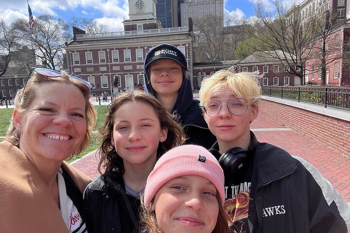 Historical walking tour of Philadelphia's Revolutionary landmarks, including Independence Hall and the Liberty Bell, photo 10 | wizardtrip