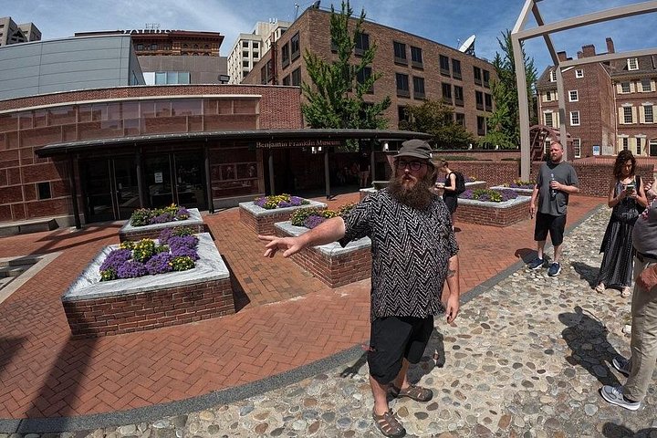 Historical walking tour of Philadelphia's Revolutionary landmarks, including Independence Hall and the Liberty Bell, photo 21 | wizardtrip