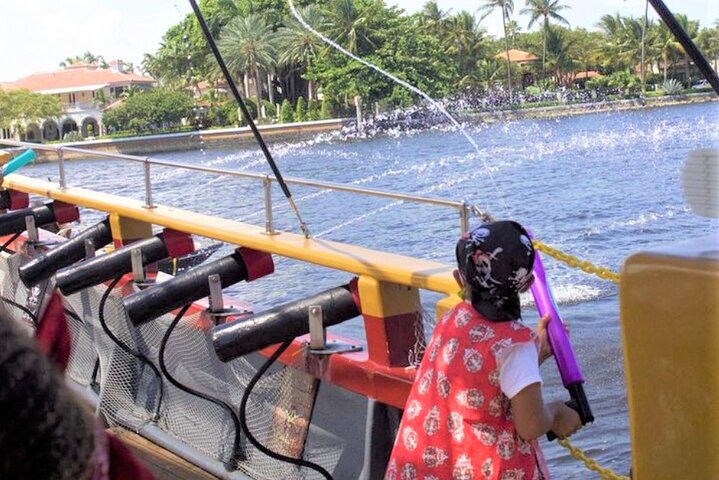 Aventure interactive de croisière pirate avec canons à eau et chasse au trésor à Fort Lauderdale, photo 7 | wizardtrip