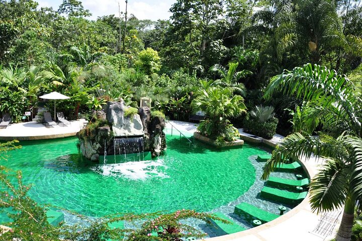 Vulkan Arenal, La Fortuna Wasserfall, heiße Quellen Kombitour mit Mittag- und Abendessen | wizardtrip