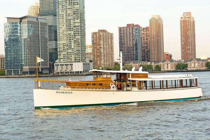 Zonsondergang cruise op een jacht in New York City, met uitzicht op de skyline van Manhattan en het Vrijheidsbeeld, foto 8 | wizardtrip