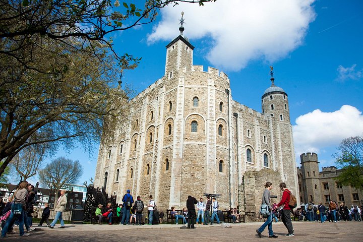 Visite de la Tour de Londres en accès anticipé, présentant les Joyaux de la Couronne et la cérémonie des Beefeaters, photo 14 | wizardtrip