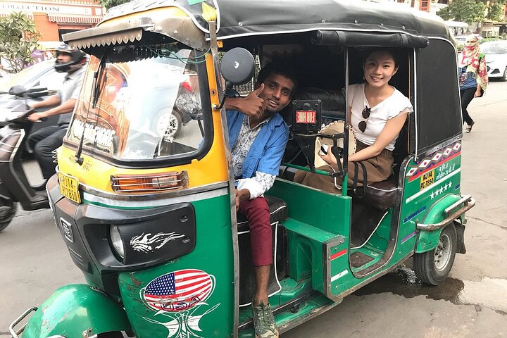 Tour privado de tuk-tuk pelos palácios, fortes e observatórios icônicos de Jaipur, foto 12 | wizardtrip