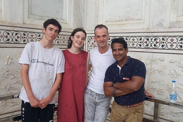 Tour privado en coche al Taj Mahal y Fuerte de Agra desde Delhi, con almuerzo de 5 estrellas, foto 16 | wizardtrip
