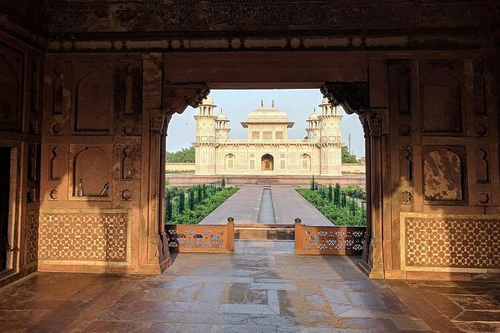Tour privado en coche al Taj Mahal y Fuerte de Agra desde Delhi, con almuerzo de 5 estrellas, foto 17 | wizardtrip