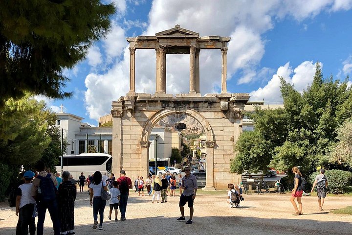 Private tour exploring the Acropolis and Athens highlights, including the Parthenon and city views, photo 6 | wizardtrip