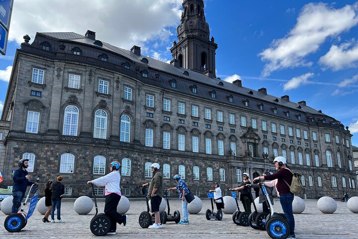 Passeio de Segway pelos famosos marcos e canais de Copenhaga, foto 8 | wizardtrip