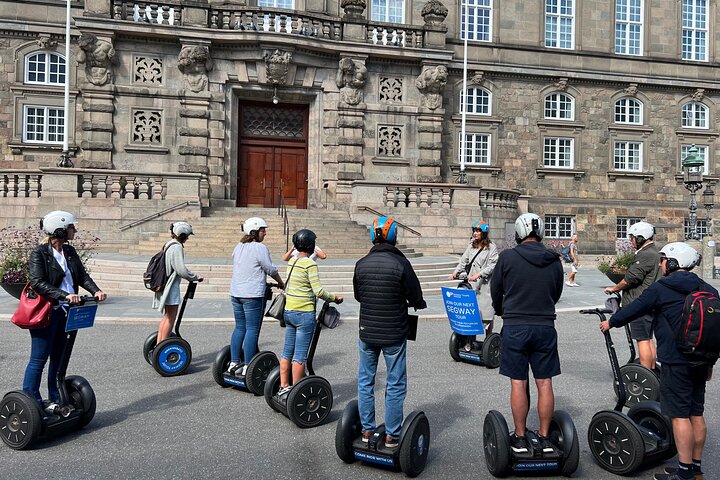 Passeio de Segway pelos famosos marcos e canais de Copenhaga, foto 10 | wizardtrip