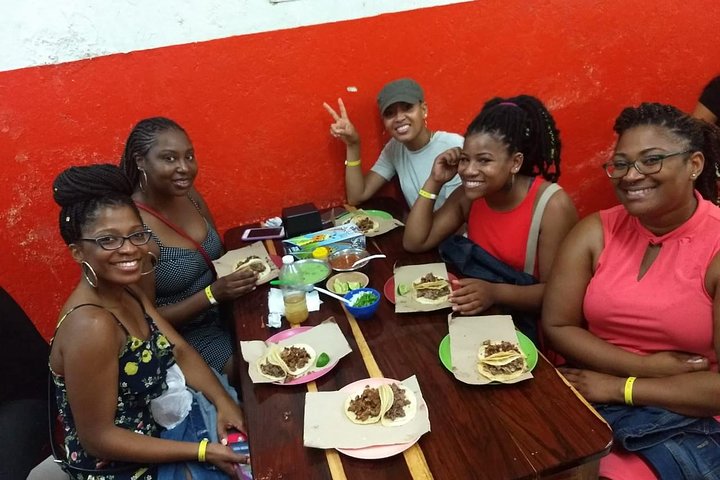 Explorez la scène culinaire de Playa del Carmen avec une visite gastronomique guidée à pied, en dégustant des spécialités locales, photo 7 | wizardtrip