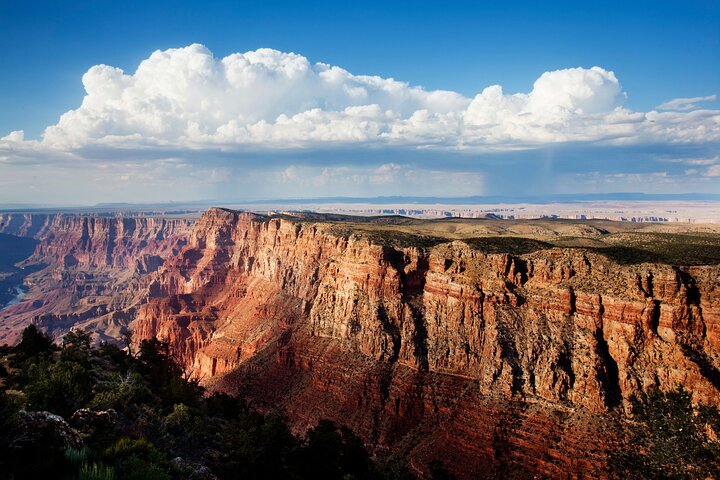 Naturskjønn flytur over Grand Canyon nasjonalpark, som viser luftutsikt over landemerker og Colorado River, foto 9 | wizardtrip