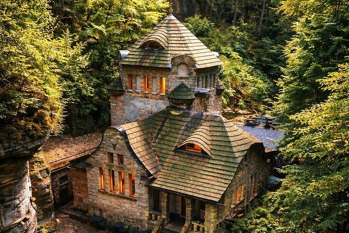 Day trip from Prague to Bohemian and Saxon Switzerland, featuring bridges, gates, and rock formations, photo 11 | wizardtrip