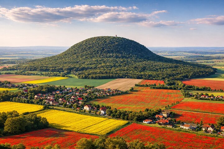 Day trip from Prague to Bohemian and Saxon Switzerland, featuring bridges, gates, and rock formations, photo 14 | wizardtrip