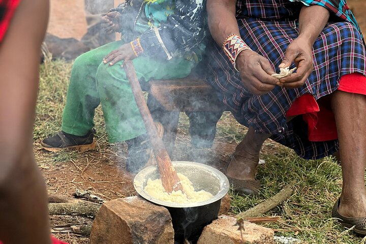 Ervaar de authentieke Masai-cultuur met dorpsbezoeken, traditionele activiteiten en gemeenschapsinteractie nabij Nairobi, foto 40 | wizardtrip