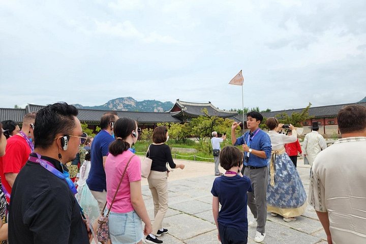 Sightseeingtur i Seoul med Gyeongbokgung-palasset, Insadong-markedet og utsikt fra Namsan Tower, foto 7 | wizardtrip