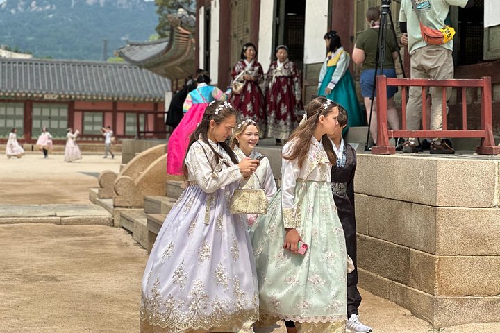 Sightseeingtur i Seoul med Gyeongbokgung-palasset, Insadong-markedet og utsikt fra Namsan Tower, foto 14 | wizardtrip