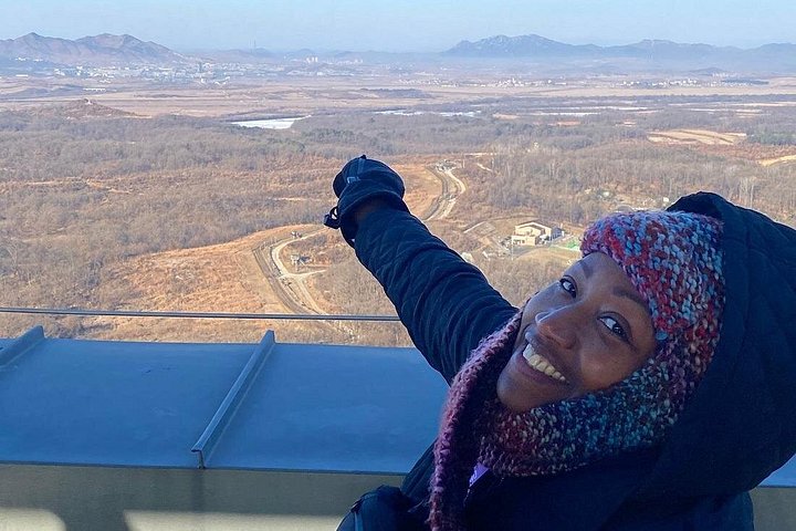 Turistas exploram a Zona Desmilitarizada da Coreia (DMZ) fortemente fortificada perto de Seul, Coreia do Sul, foto 39 | wizardtrip
