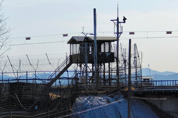 Turister udforsker Koreas Demilitariserede Zone (DMZ) nær Seoul, Sydkorea, foto 8 | wizardtrip