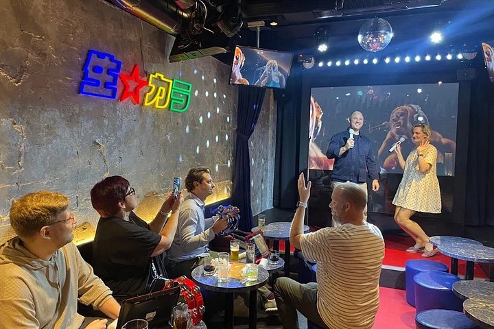 新宿の活気ある地区を巡るガイド付きハシゴ酒ツアーで、東京の活気あるナイトライフを体験してください、写真14 | wizardtrip