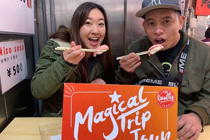 Un tour gastronómico guiado que explora el vibrante Mercado Kuromon y el distrito de Dotonbori en Osaka, con delicias locales, foto 8 | wizardtrip