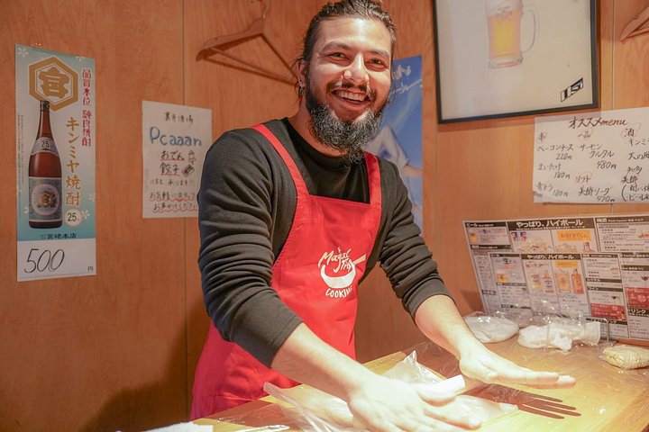 Clase de cocina práctica de ramen y gyoza en Kioto con chefs profesionales, foto 17 | wizardtrip