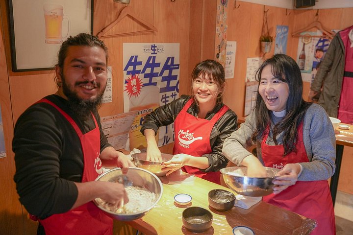 Clase de cocina práctica de ramen y gyoza en Kioto con chefs profesionales, foto 33 | wizardtrip