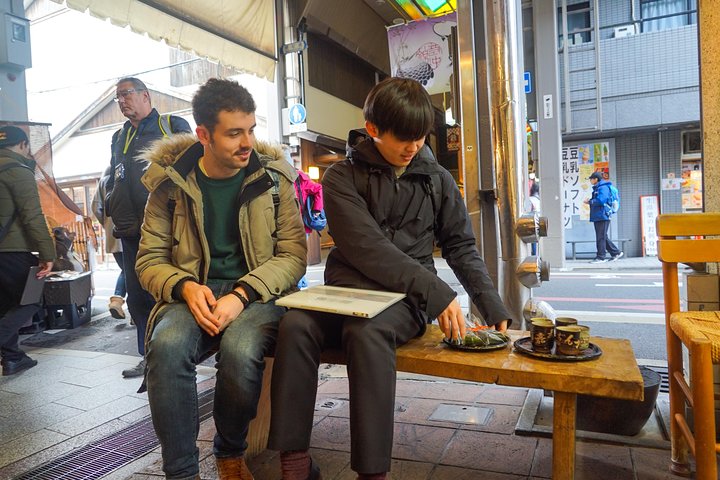 Visite gastronomique de Kyoto avec dégustations et brunch au marché Nishiki et à Gion, photo 27 | wizardtrip