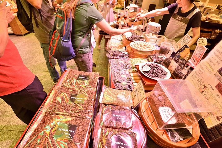 Visite gastronomique de Kyoto avec dégustations et brunch au marché Nishiki et à Gion, photo 32 | wizardtrip