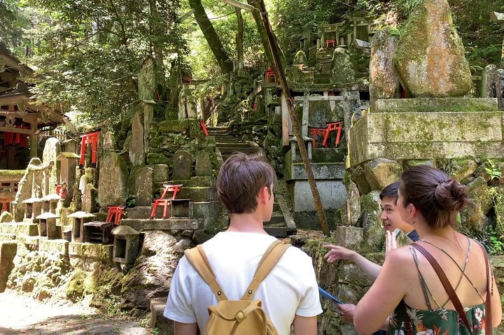 Versteckte Wanderung durch Fushimis Inari Bambushaine und Torii-Tore in Kyoto, Japan, Foto 7 | wizardtrip