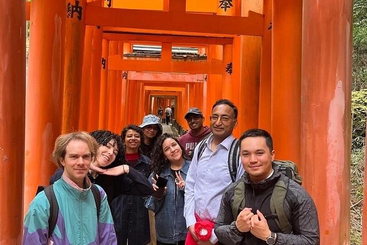 Versteckte Wanderung durch Fushimis Inari Bambushaine und Torii-Tore in Kyoto, Japan, Foto 8 | wizardtrip