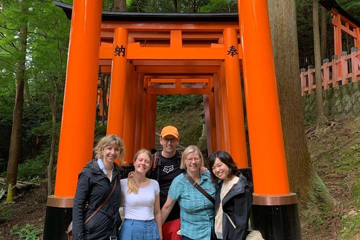 Versteckte Wanderung durch Fushimis Inari Bambushaine und Torii-Tore in Kyoto, Japan, Foto 23 | wizardtrip
