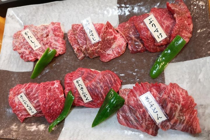Een premium foodtour in Shinjuku, Tokio, met Omakase sushi en A5 Wagyu-rundvlees, foto 20 | wizardtrip