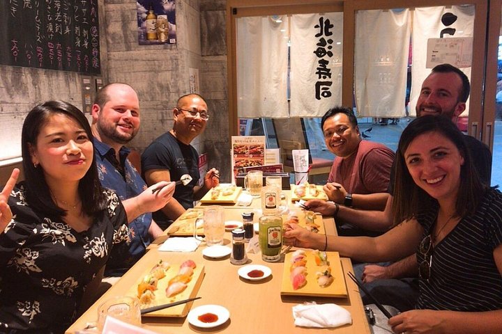 Een premium foodtour in Shinjuku, Tokio, met Omakase sushi en A5 Wagyu-rundvlees, foto 33 | wizardtrip