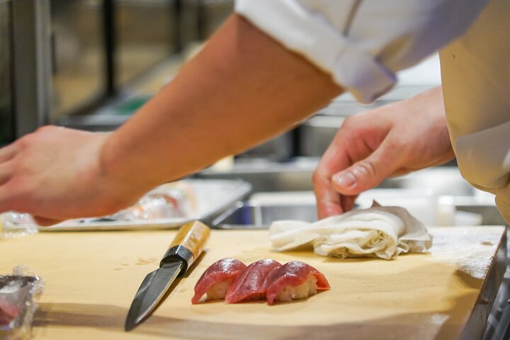 Een premium foodtour in Shinjuku, Tokio, met Omakase sushi en A5 Wagyu-rundvlees, foto 35 | wizardtrip