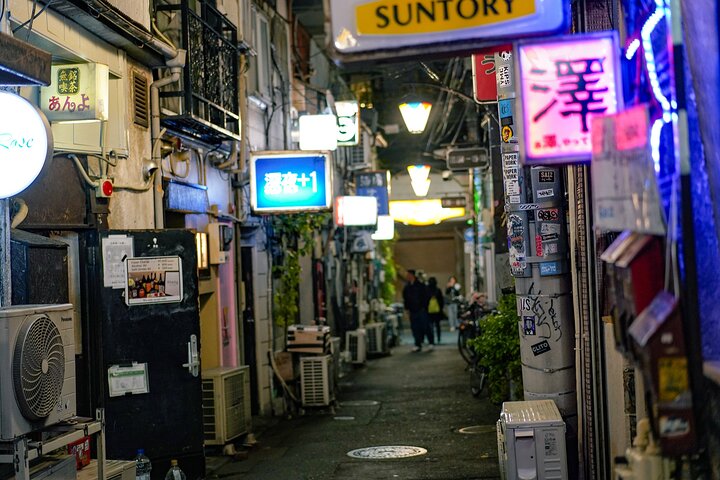 Een premium foodtour in Shinjuku, Tokio, met Omakase sushi en A5 Wagyu-rundvlees, foto 45 | wizardtrip