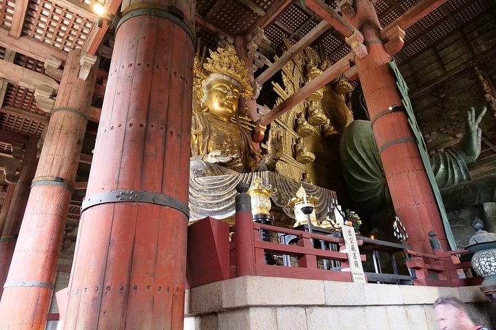 En guidad vandringstur genom Narass historiska tempel, helgedomar och parker, med pagoder, den Stora Buddha och vilda hjortar, foto 47 | wizardtrip