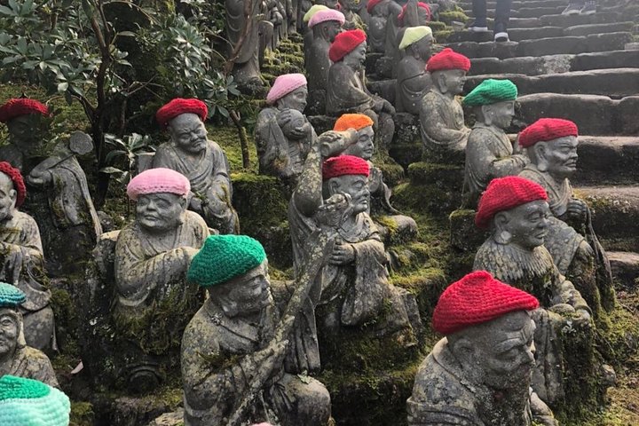 広島のガイド付きウォーキングツアーで、宮島の象徴的な厳島神社、海に浮かぶ鳥居、文化的な名所を巡りましょう、写真14 | wizardtrip
