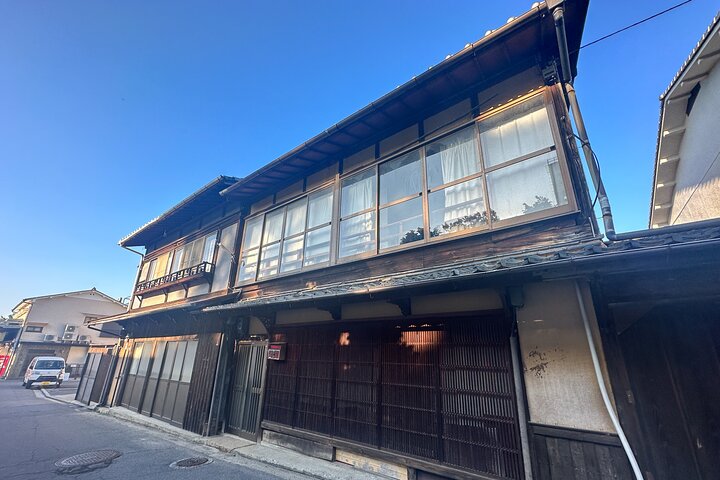 広島のガイド付きウォーキングツアーで、宮島の象徴的な厳島神社、海に浮かぶ鳥居、文化的な名所を巡りましょう、写真21 | wizardtrip