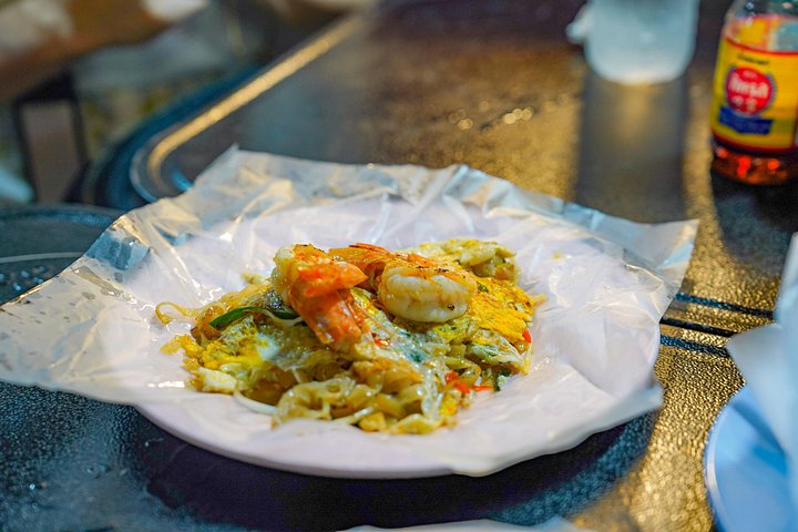 Un tour gastronomique nocturne guidé à travers Chinatown à Bangkok, dégustant divers plats de rue et spécialités locales, photo 12 | wizardtrip