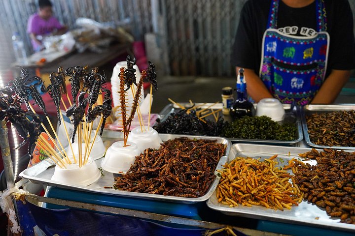 Un tour gastronomique nocturne guidé à travers Chinatown à Bangkok, dégustant divers plats de rue et spécialités locales, photo 35 | wizardtrip