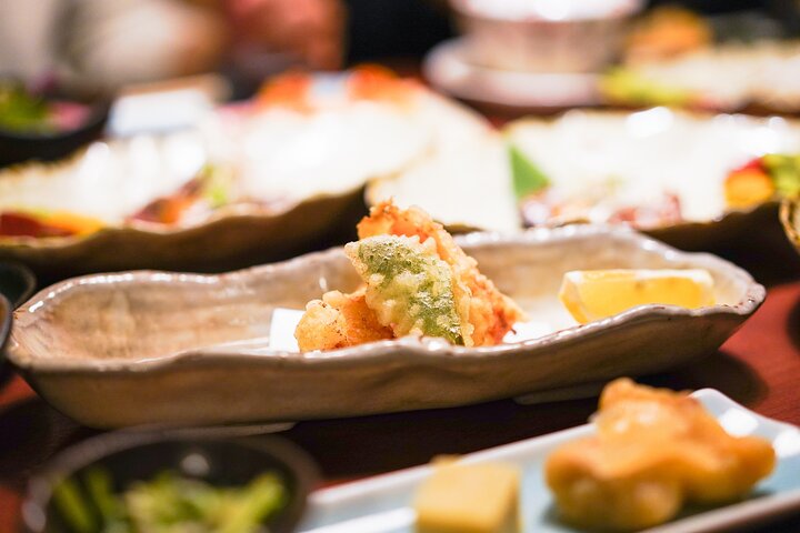 Dégustation culinaire nocturne à Kyoto : Gion (9+ plats + sakés) | wizardtrip