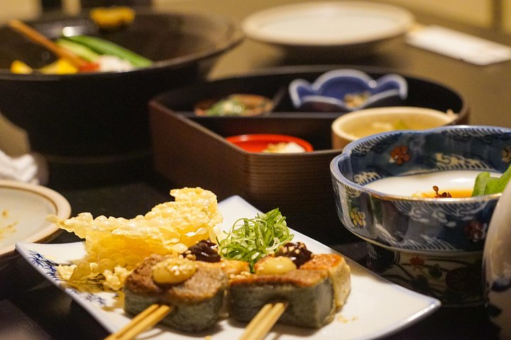 En nattlig mattur i Kyotos historiske Gion- og Pontocho-distrikter, med lokal mat og sake, foto 10 | wizardtrip