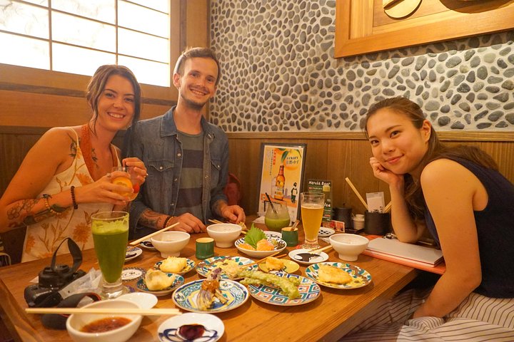 En nattlig mattur i Kyotos historiske Gion- og Pontocho-distrikter, med lokal mat og sake, foto 13 | wizardtrip