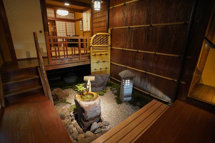 En nattlig mattur i Kyotos historiske Gion- og Pontocho-distrikter, med lokal mat og sake, foto 38 | wizardtrip