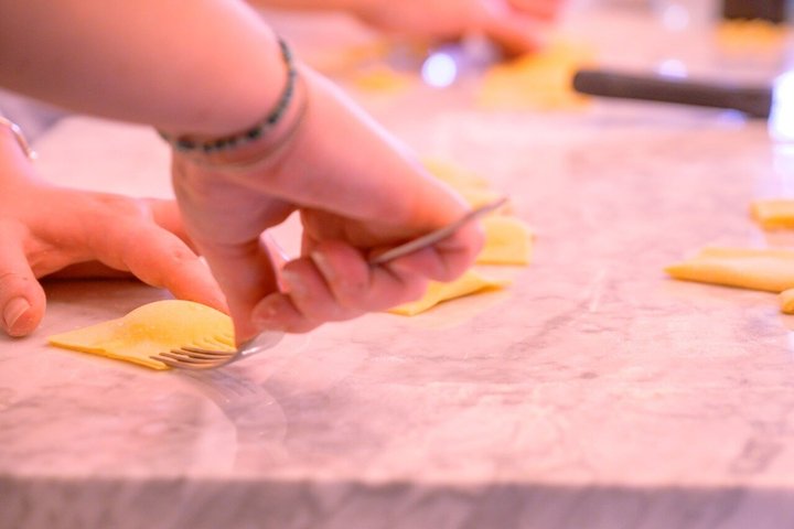 Hands-on Italian cooking class in Florence, learning to make pasta and tiramisu, photo 8 | wizardtrip