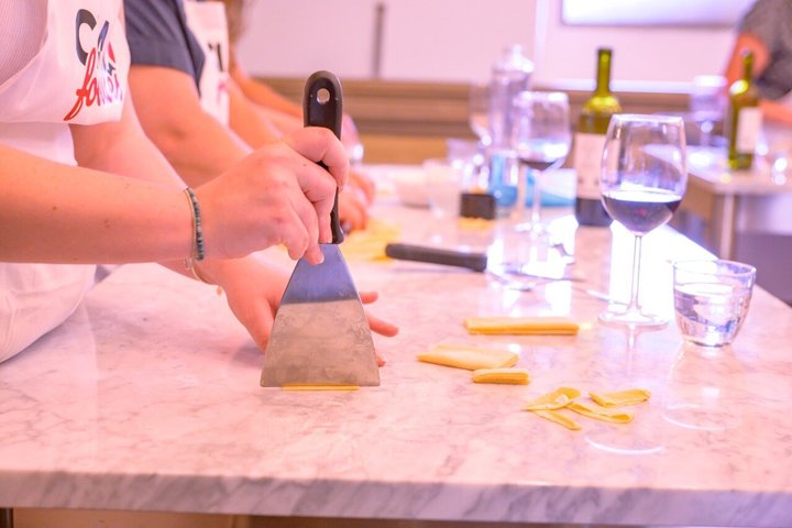 Hands-on Italian cooking class in Florence, learning to make pasta and tiramisu, photo 16 | wizardtrip