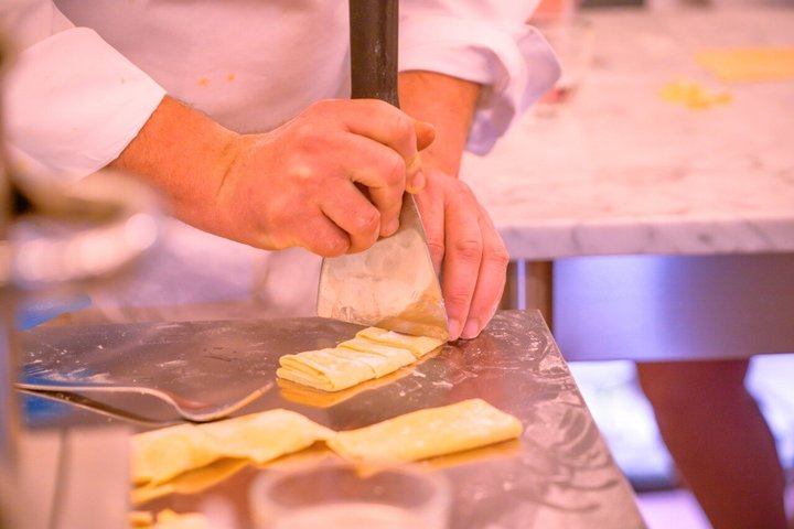 Hands-on Italian cooking class in Florence, learning to make pasta and tiramisu, photo 17 | wizardtrip