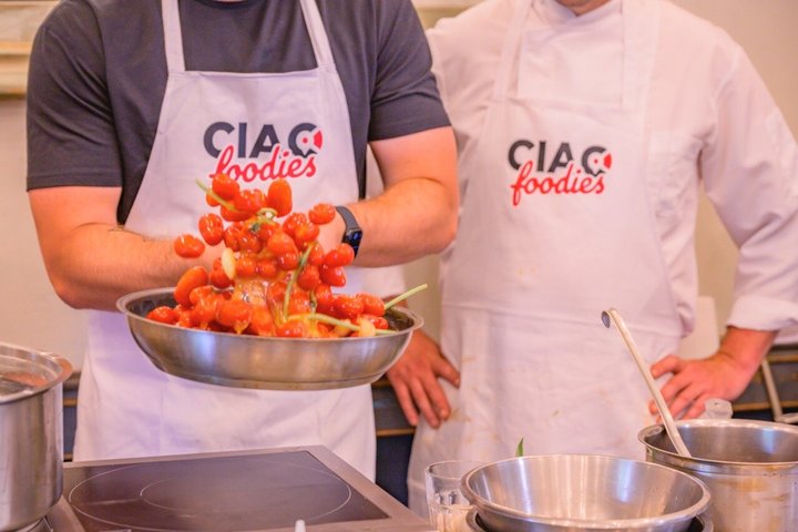 Hands-on Italian cooking class in Florence, learning to make pasta and tiramisu, photo 22 | wizardtrip