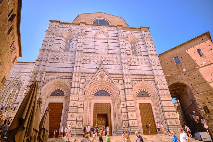 Excursion d'une journée de Florence à Sienne, San Gimignano et la région viticole du Chianti, photo 22 | wizardtrip